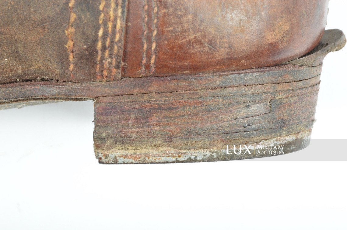 Late-war Heer/Waffen-SS issue riding boots - photo 17