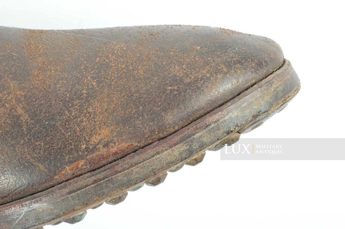 Late-war Heer/Waffen-SS issue riding boots - photo 34