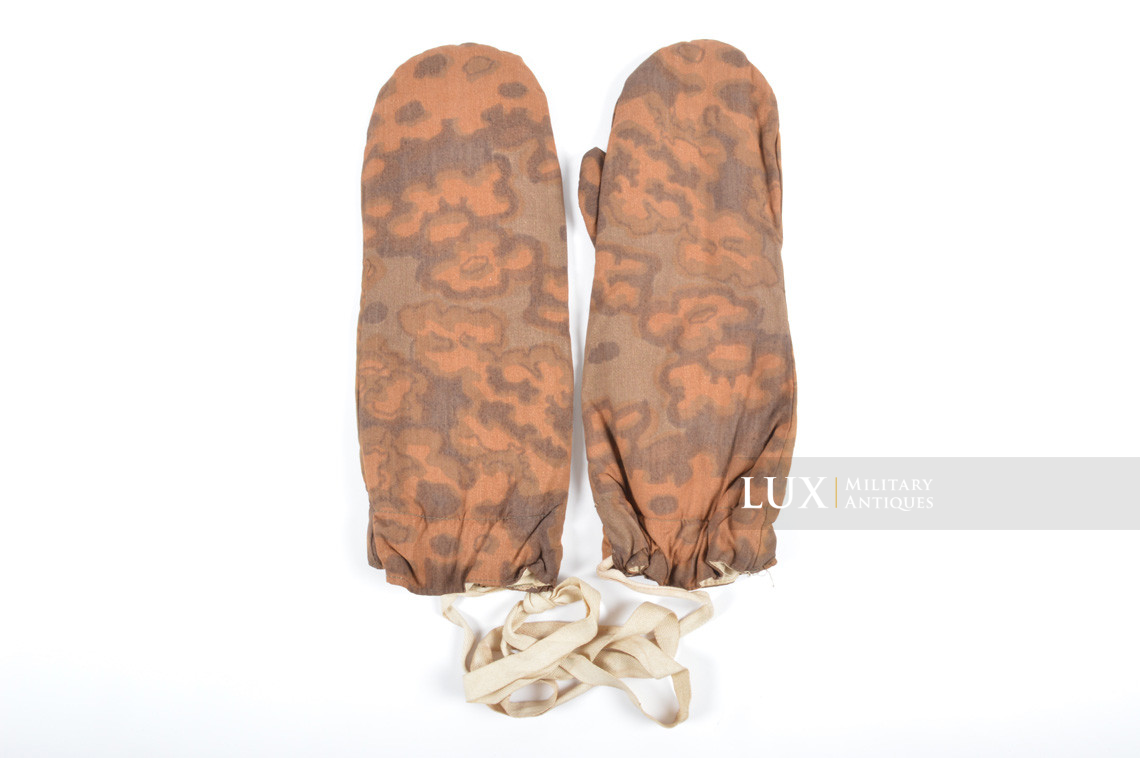 Waffen-SS oak leaf « B » pattern camouflage / white reversible winter gloves - photo 7