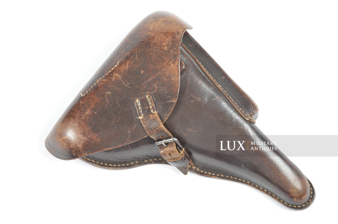 Early P08 holster in chocolate brown leather, « 1940 » - photo 4