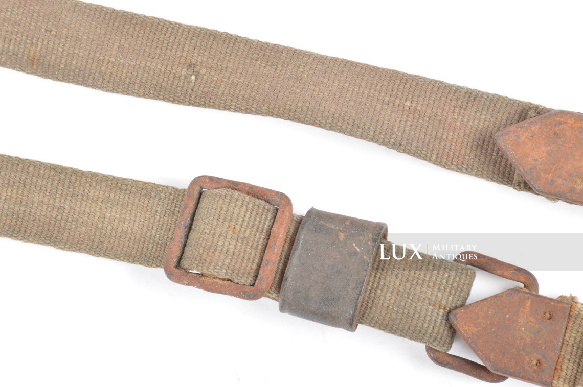 Late war German optical sight box web carrying strap - photo 8
