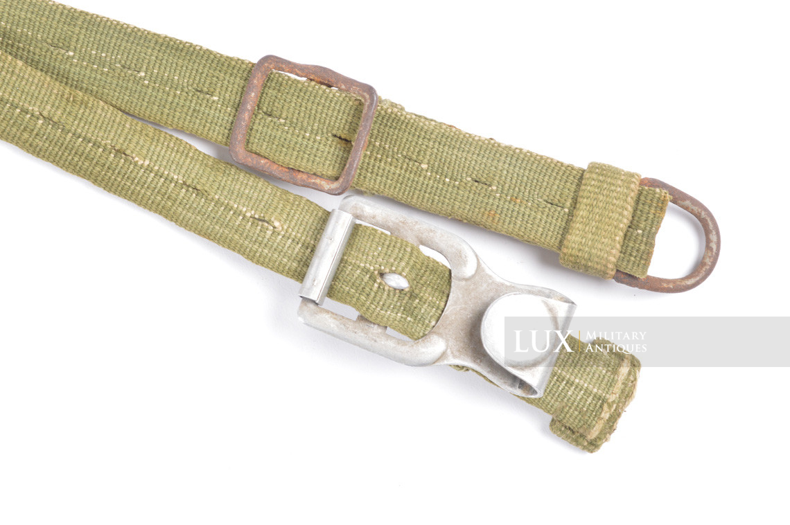 Early set of German tropical green web light Y-straps, « DAK » - photo 13