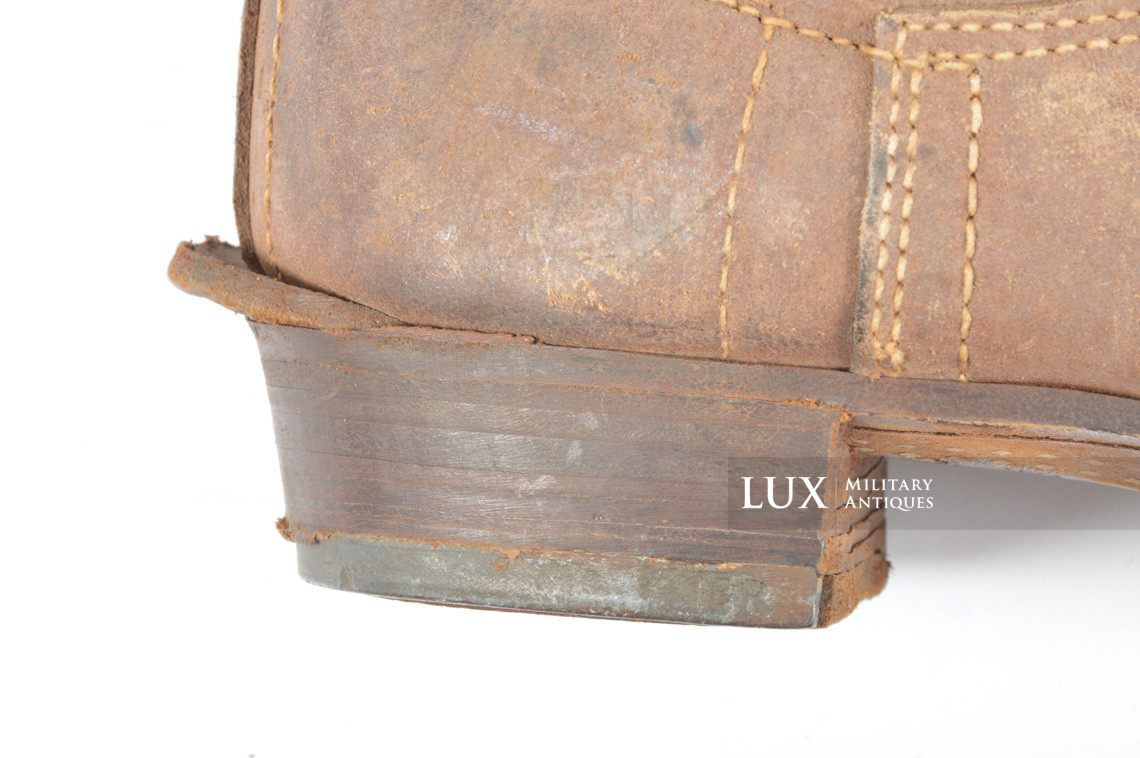Unissued late-war Heer/Waffen-SS issue riding boots - photo 27