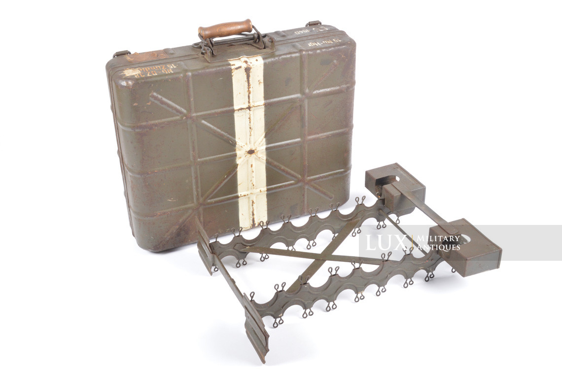 German M39 smock hand grenade carrier box with internal storage rack - photo 4