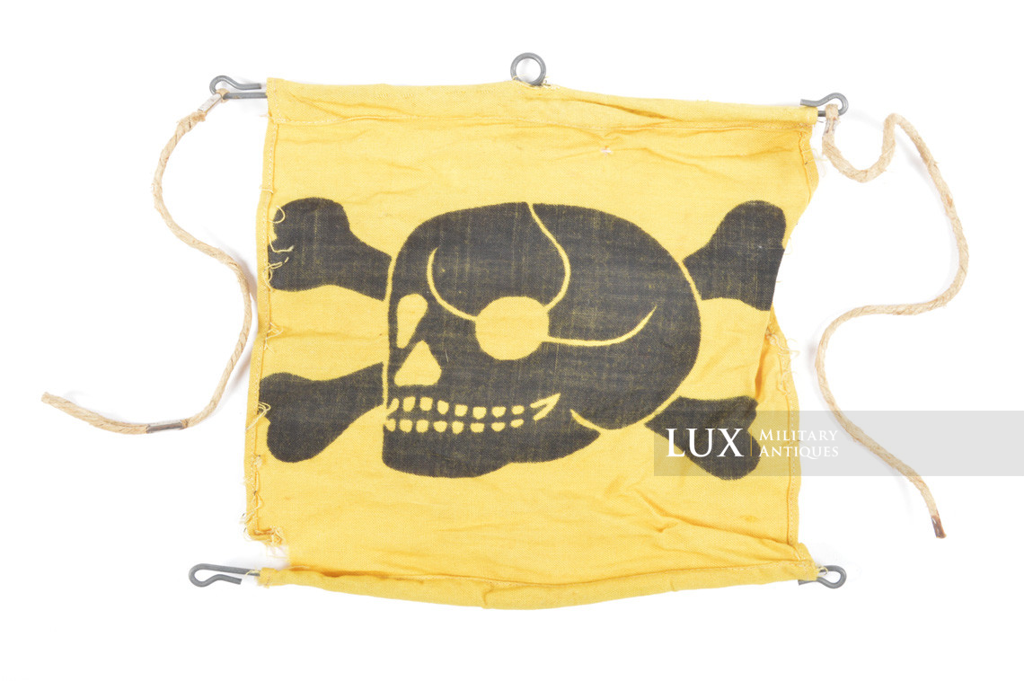 German mine warning flag - Lux Military Antiques - photo 11