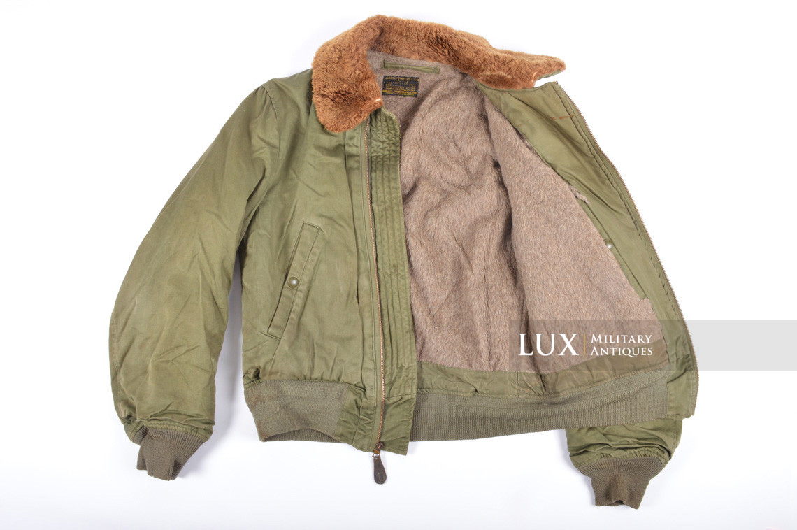 USAAF B-15 flight jacket, « size 38 » USAAF B-15 flight jacket, « size 38 »