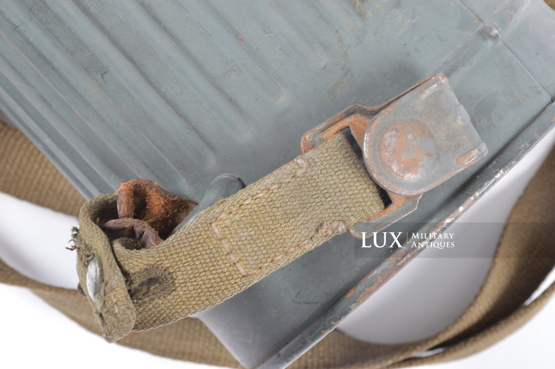 German camouflage gas mask canister, « blue-grey » - photo 11