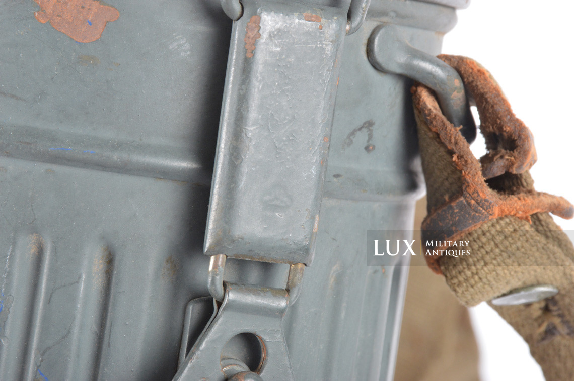 German camouflage gas mask canister, « blue-grey » - photo 17