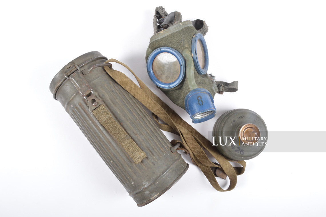 Late-war German Heer gas mask canister set, « 1944 » - photo 4