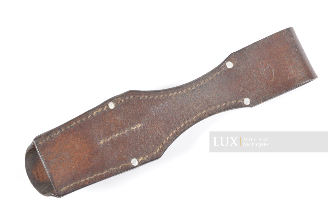 Early German Luftwaffe K98 bayonet frog, « L.B.A. - unit marked » - photo 7