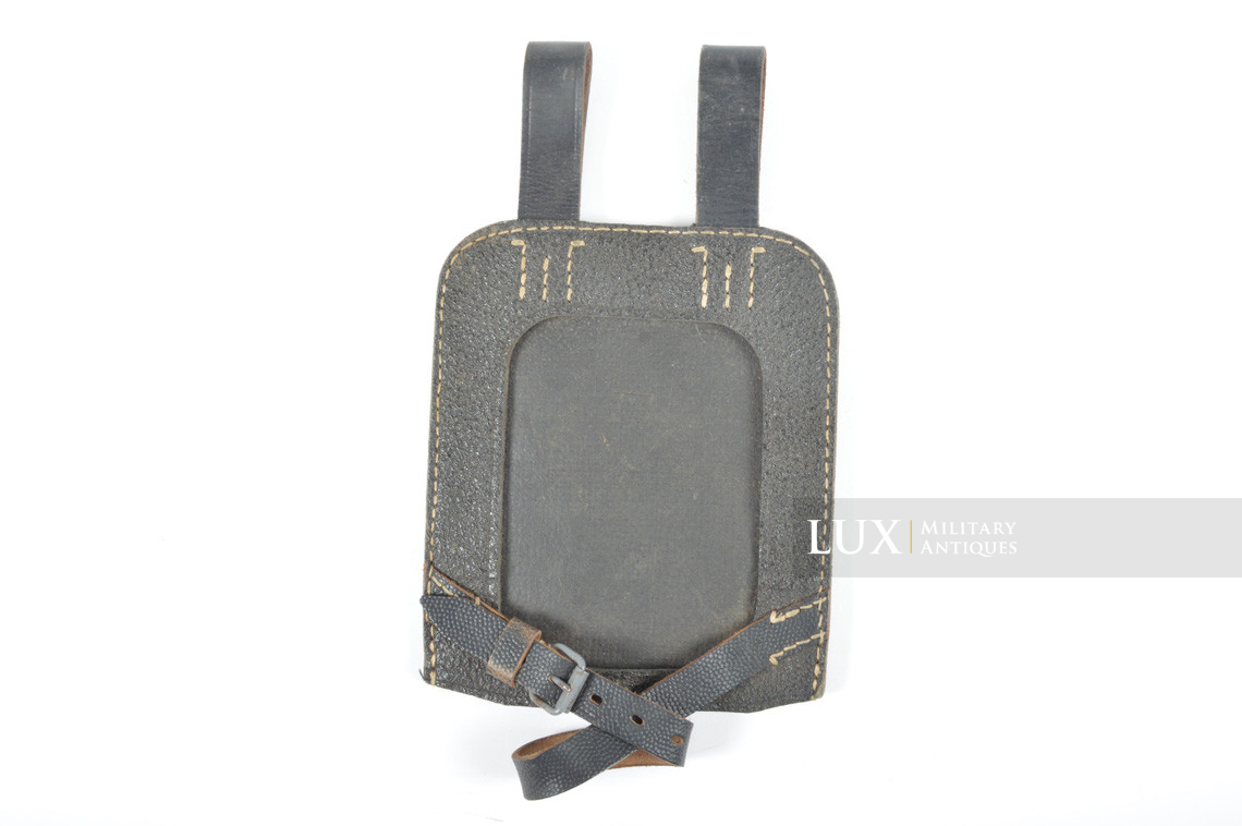 Unissued late-war German entrenching tool carrying case, « KVZ 1944 » - photo 4