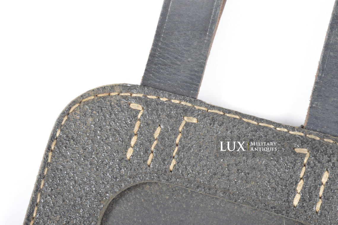 Unissued late-war German entrenching tool carrying case, « KVZ 1944 » - photo 7