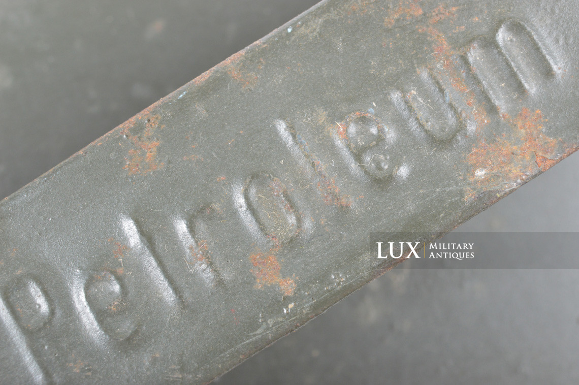 Jerrycan allemand de pétrole pour le nettoyage de la MG34/42, « Petroleum » - photo 10