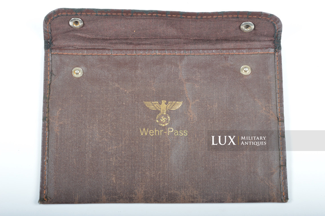 German « Wehr-Pass » protective cover - photo 8