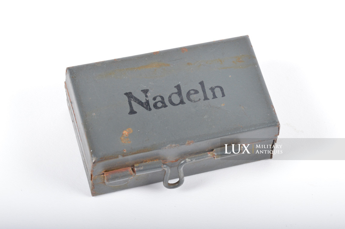 Boite médicale allemande d'épingles de sûreté, « NADELN » - photo 4