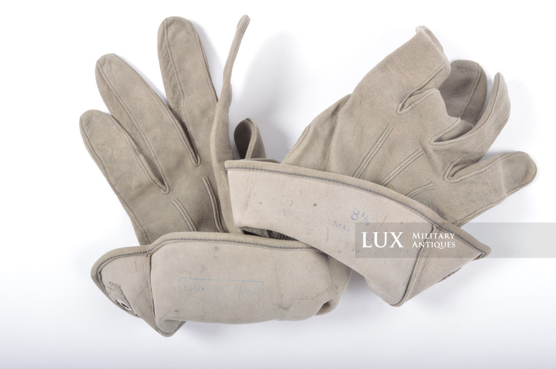 Paire de gants allemands d'officer en cuir de daim - photo 10