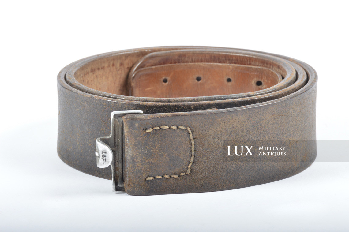 Early German leather belt in blackened leather - photo 4