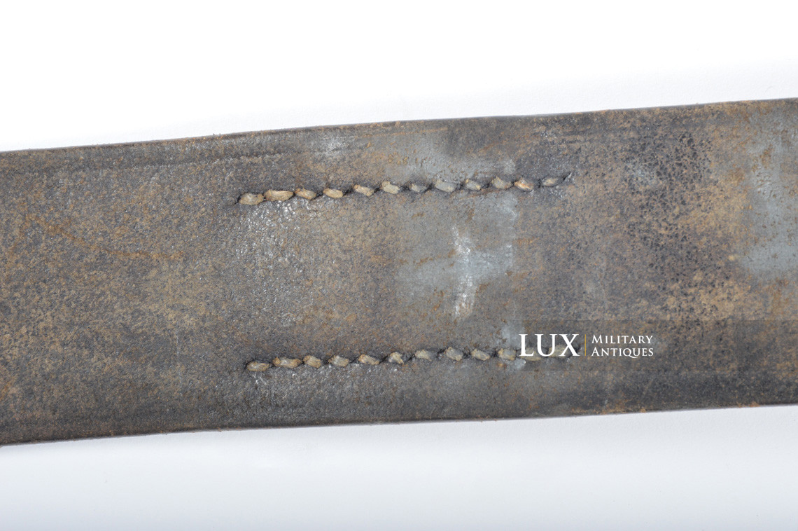 Early German leather belt in blackened leather - photo 10