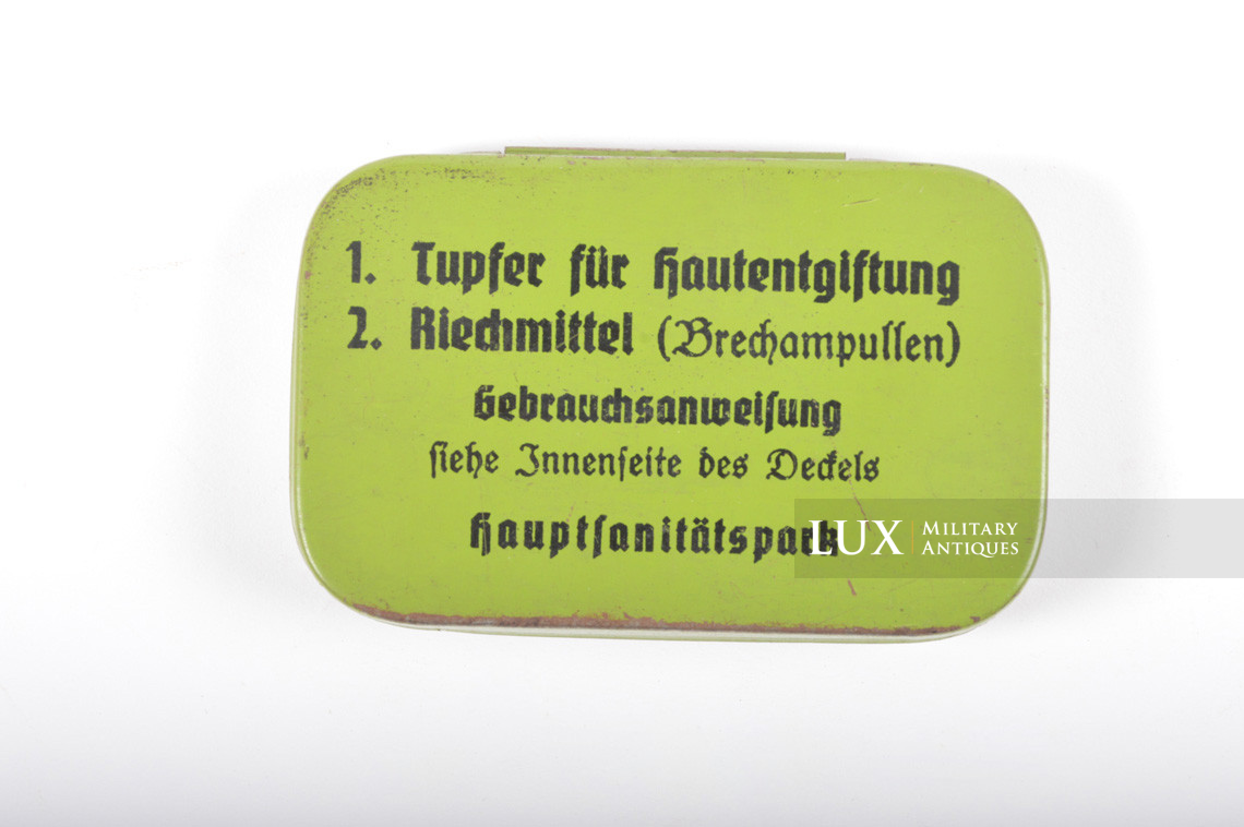 Boîte allemande contenant des agents pour lutter contre les gaz - photo 4