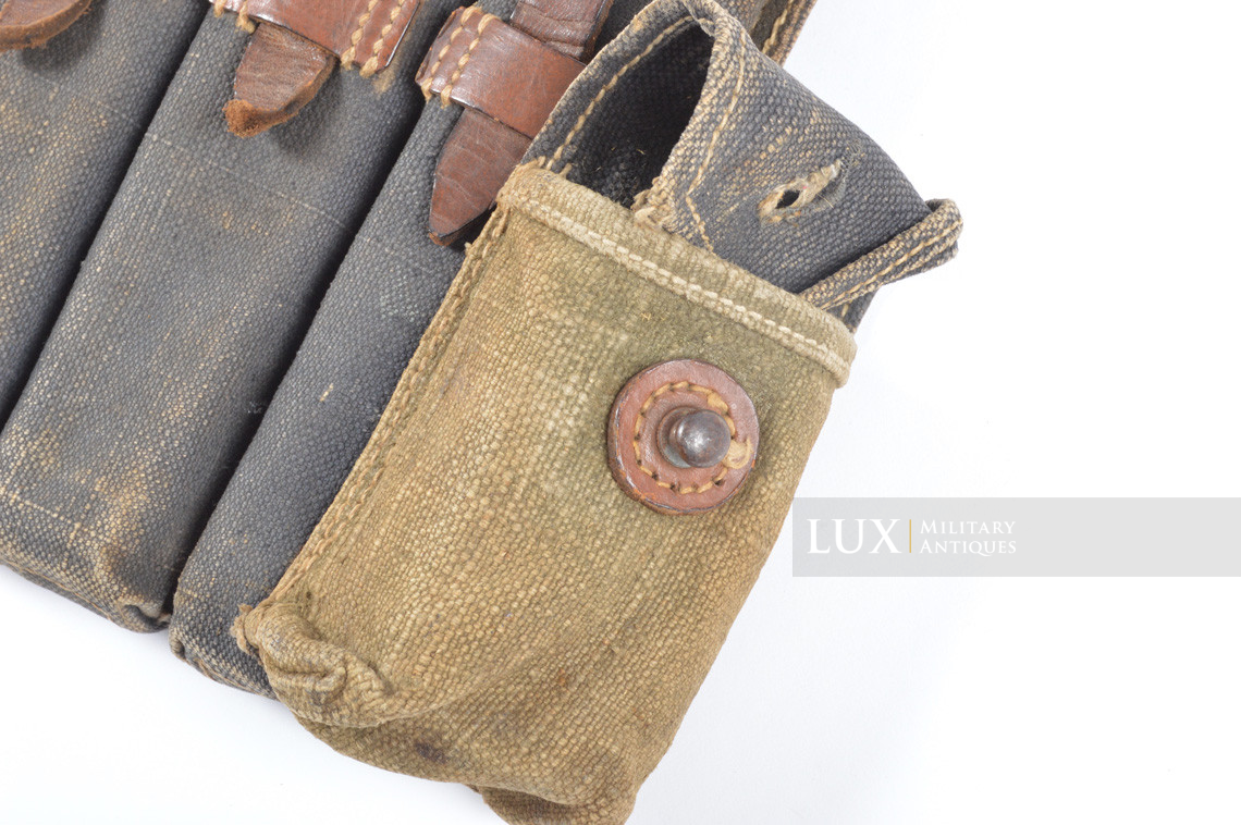 Pair of MP38/40 pouches in blue canvas, « qvh42 » - photo 13