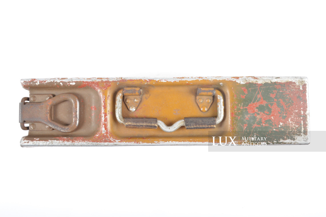 Early German three-tone camouflage MG34 ammunition case, « 1938 » - photo 11