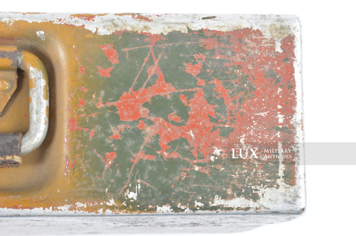 Early German three-tone camouflage MG34 ammunition case, « 1938 » - photo 16