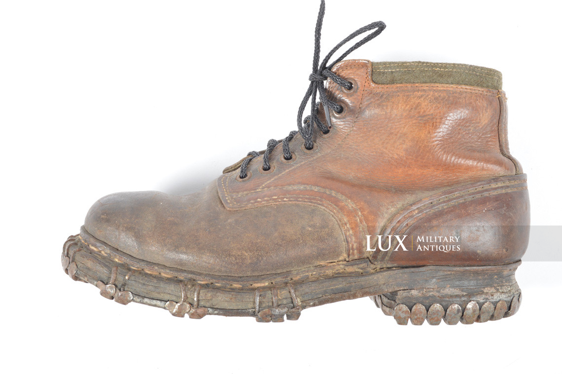 German late-war « Gebirgsjäger » combat boots - photo 24