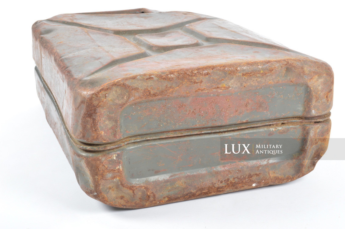 German Waffen-SS issued jerrycan, « SANDRIK » - photo 17