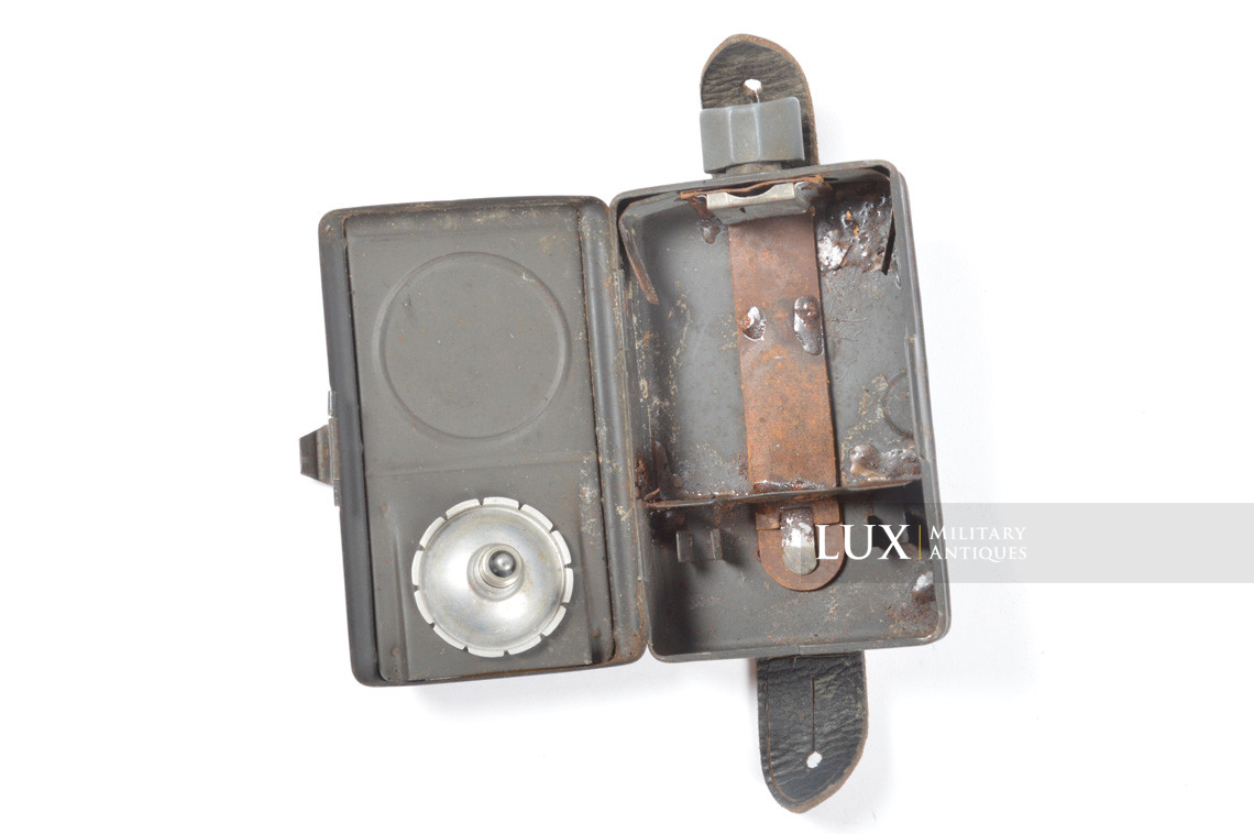 German Field Flashlight, « DAIMON » - Lux Military Antiques - photo 11