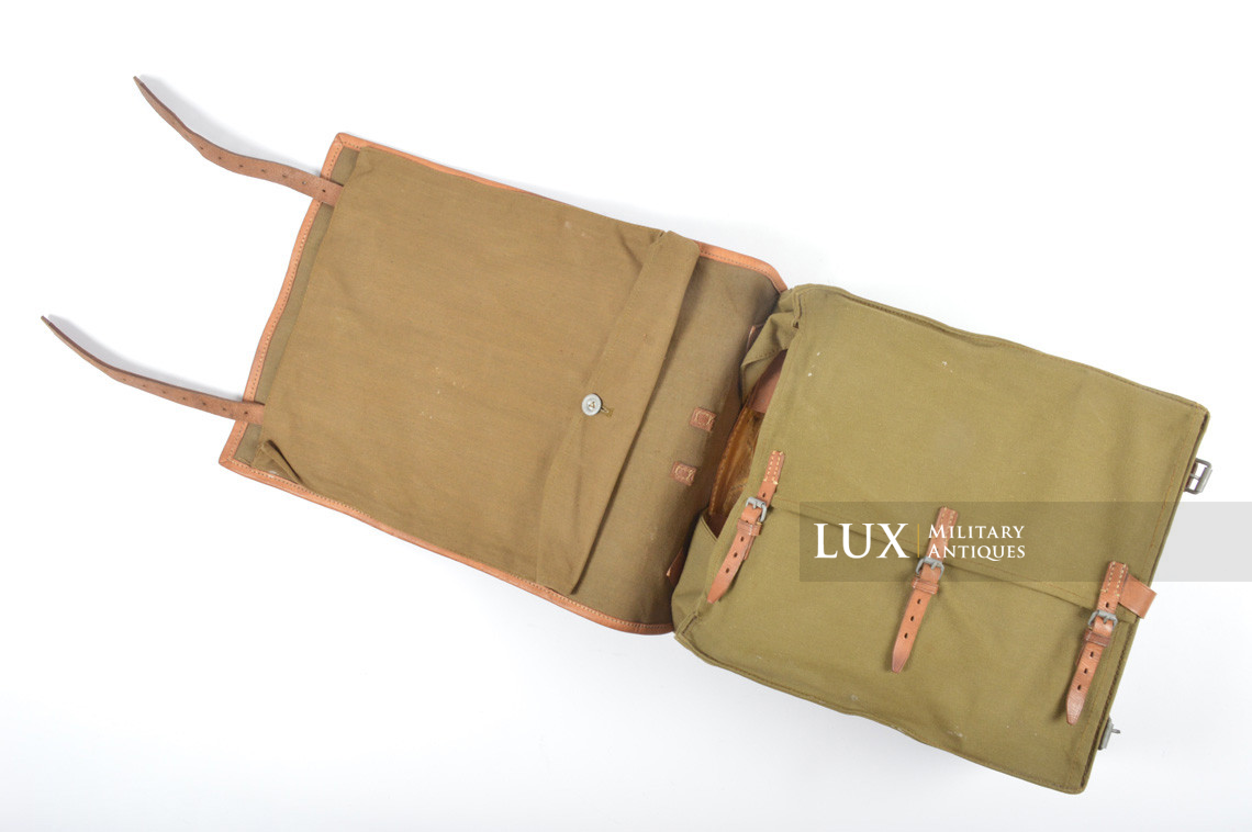 Unissued German poney-fur backpack, « 1939 » - photo 15