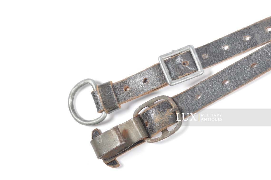 Late-war Heer / Waffen-SS Y-straps, riveted construction, « RBNr. 0/0766/0004 » - photo 8