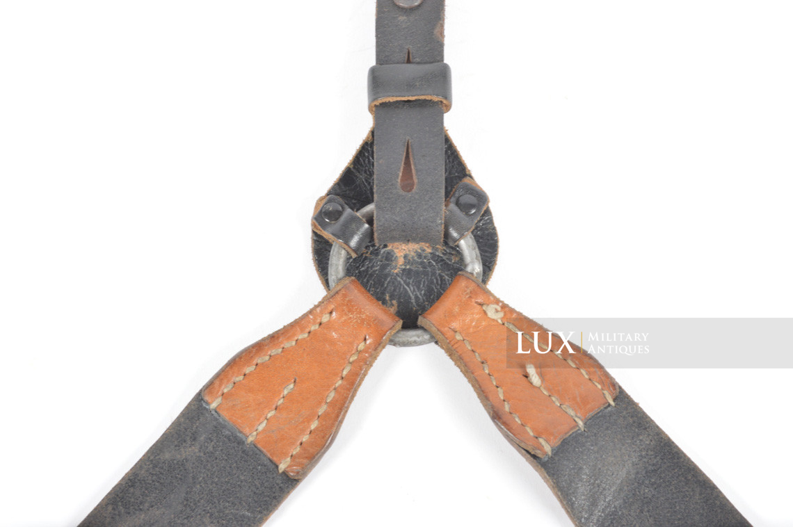 Late-war Heer / Waffen-SS Y-straps, riveted construction, « RBNr. 0/0766/0004 » - photo 10