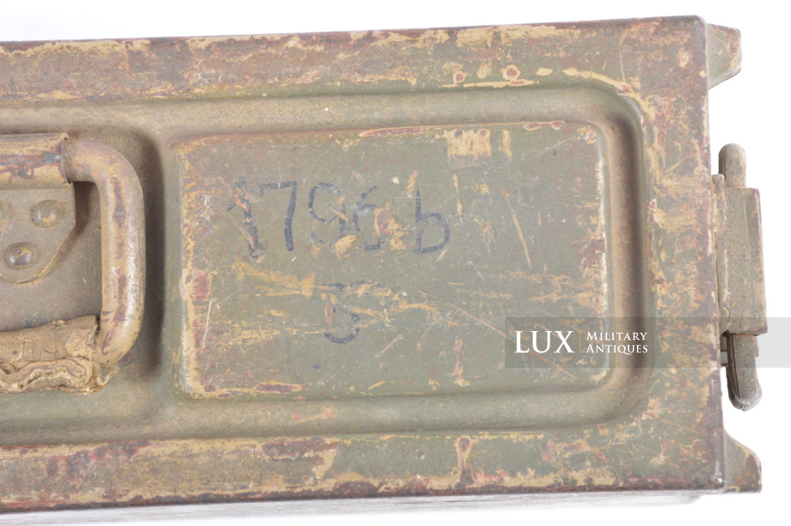 Caisse MG34/42 fin de guerre camouflée trois tons, « bzl43 » - photo 21