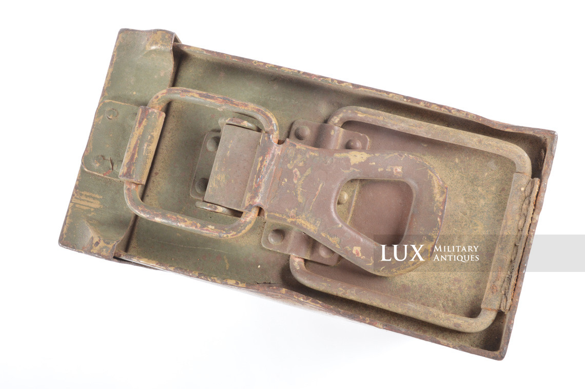 Caisse MG34/42 fin de guerre camouflée trois tons, « bzl43 » - photo 37