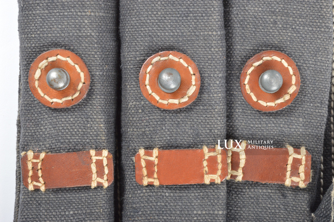 Pair of late war MP38/40 pouches, « dlu 1944 » - photo 26