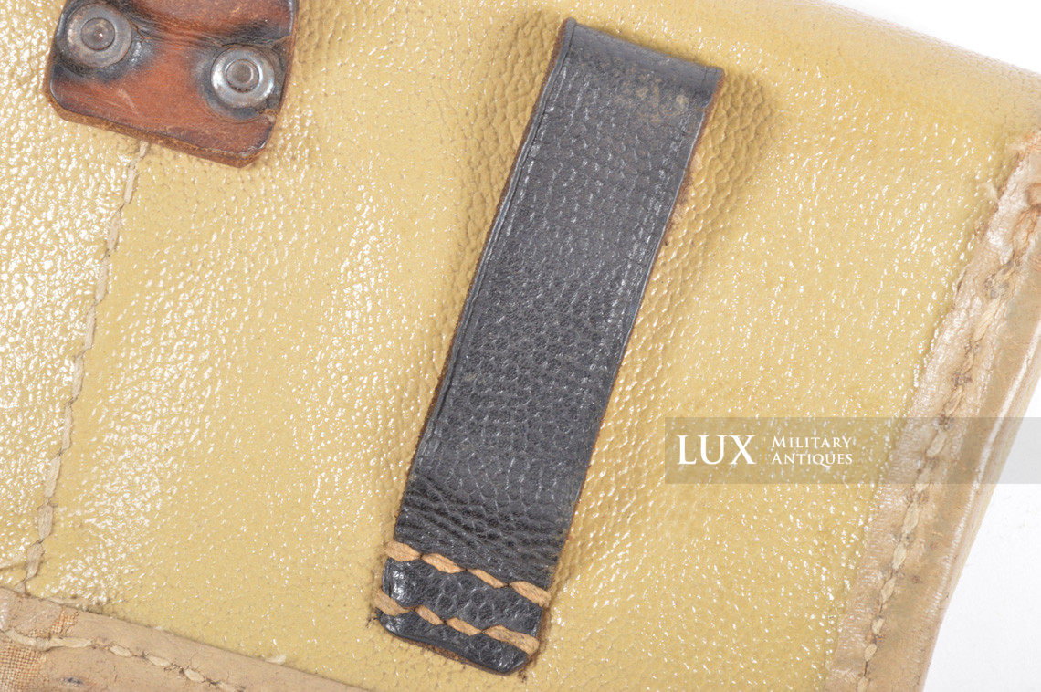 Rare porte chargeurs de G43/K43 en toile cirée jaune sable, « nominatif » - photo 15