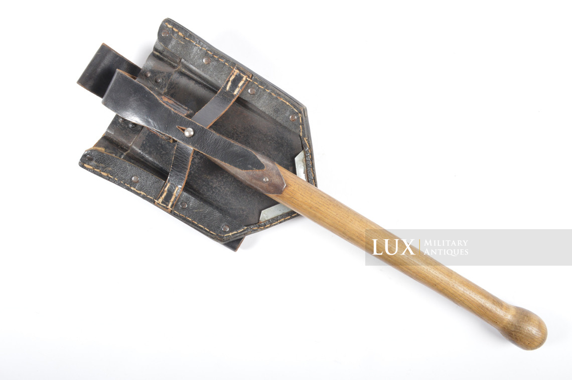 German folding shovel and carrying case, « 1942 » - photo 4