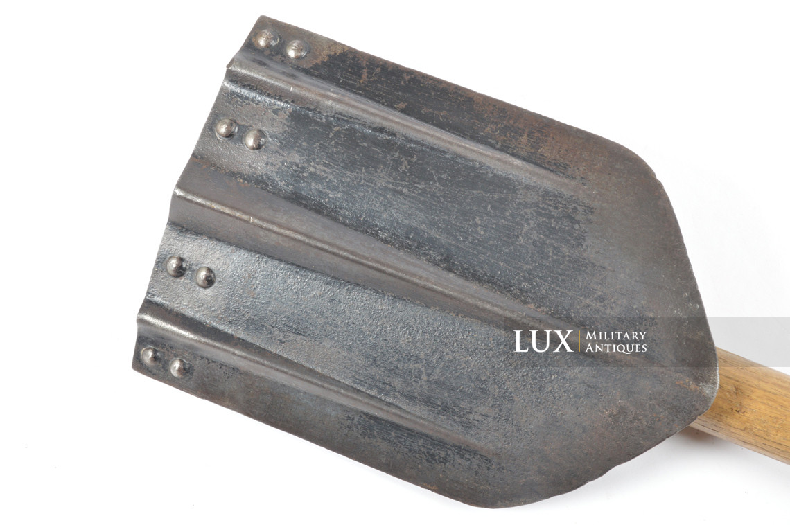 German folding shovel and carrying case, « 1942 » - photo 16