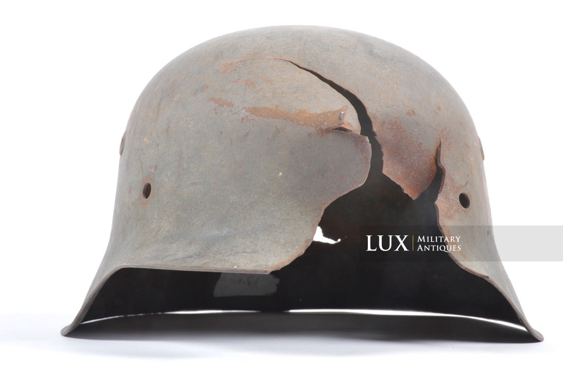 M42 Heer single decal combat helmet shell, « battle damage / untouched / as-found » - photo 9