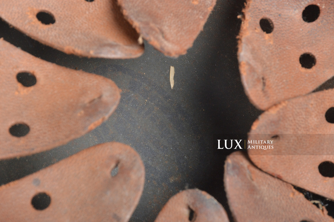 M42 German Heer combat helmet, « untouched / as-found » - photo 36