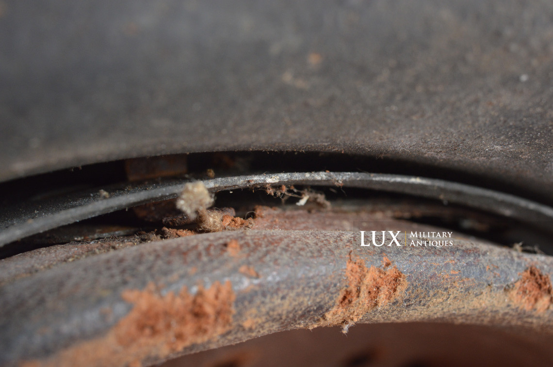 M42 German Heer combat helmet, « untouched / as-found » - photo 39