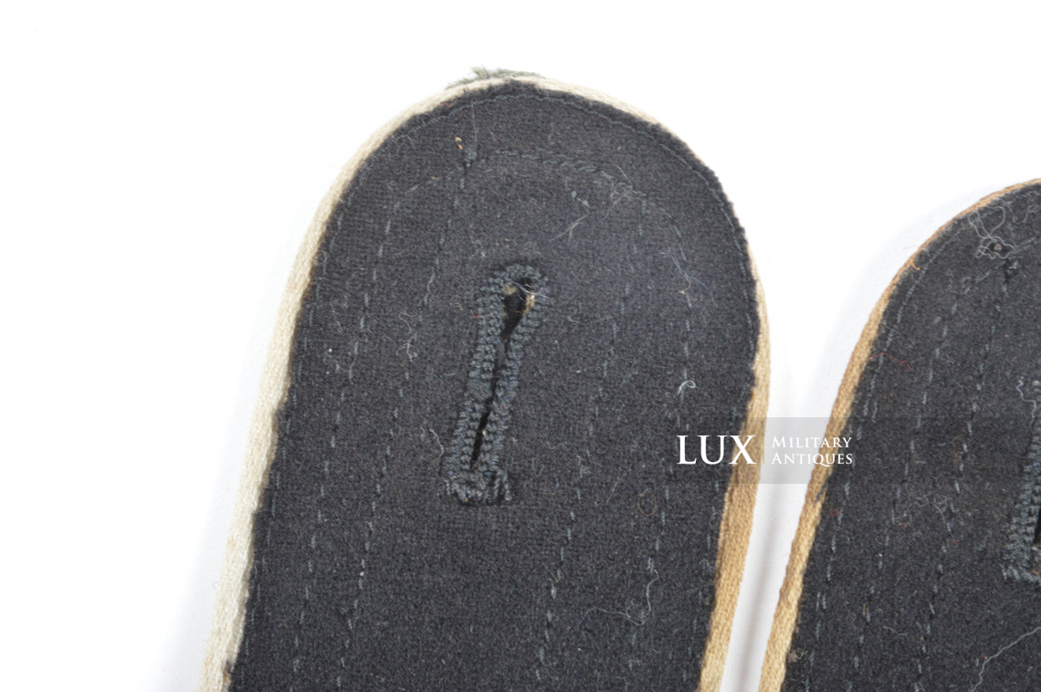 Late-war Waffen-SS EM infantry shoulder boards, « worn / combat used » - photo 7