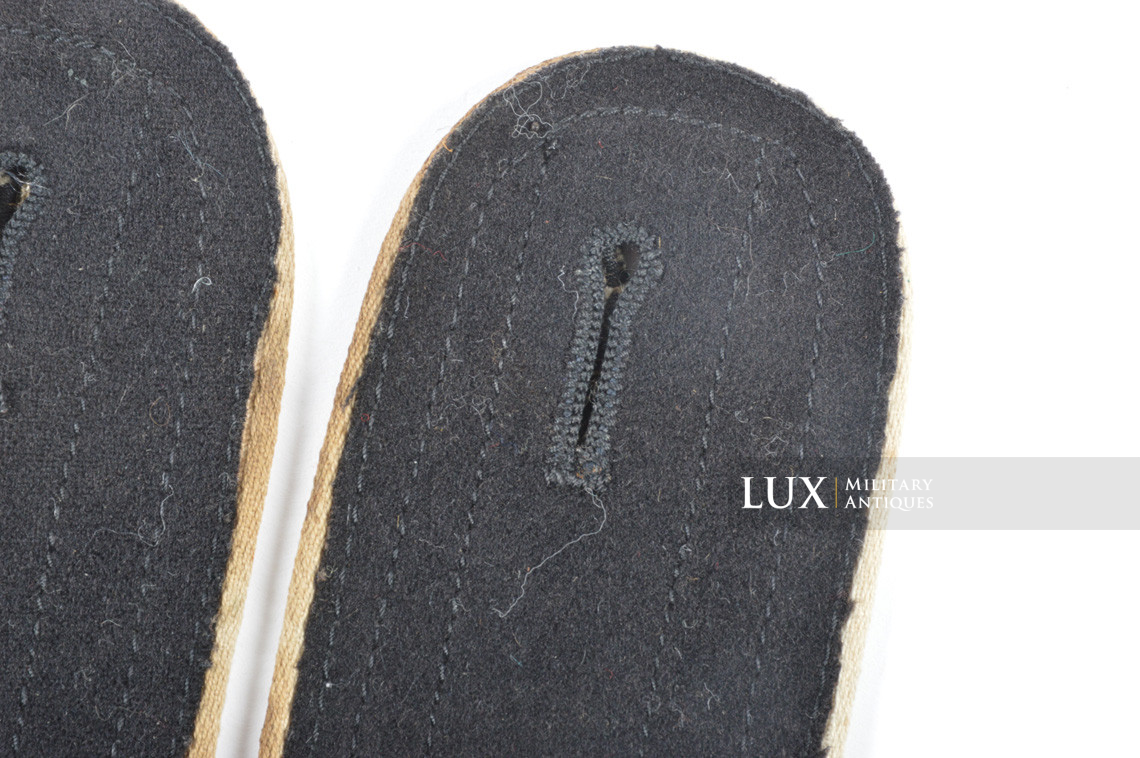 Late-war Waffen-SS EM infantry shoulder boards, « worn / combat used » - photo 8