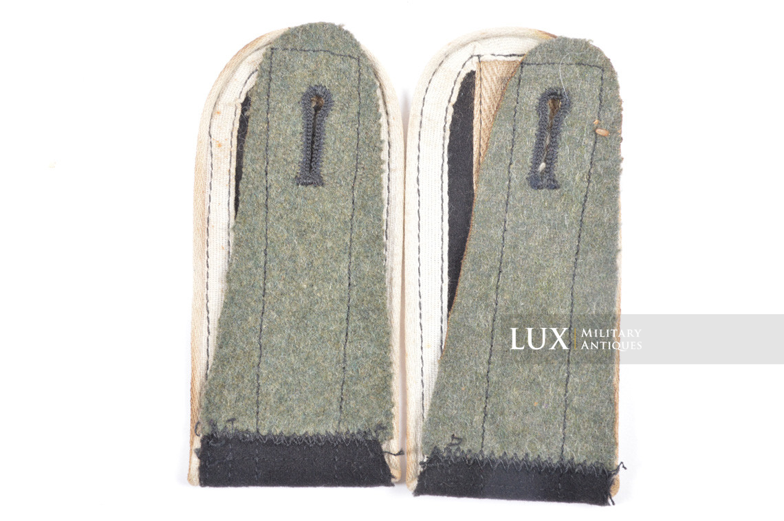 Late-war Waffen-SS EM infantry shoulder boards, « worn / combat used » - photo 9