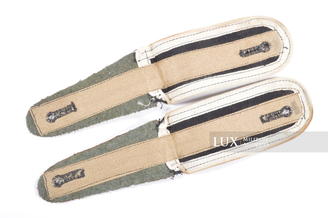 Late-war Waffen-SS EM infantry shoulder boards, « worn / combat used » - photo 12