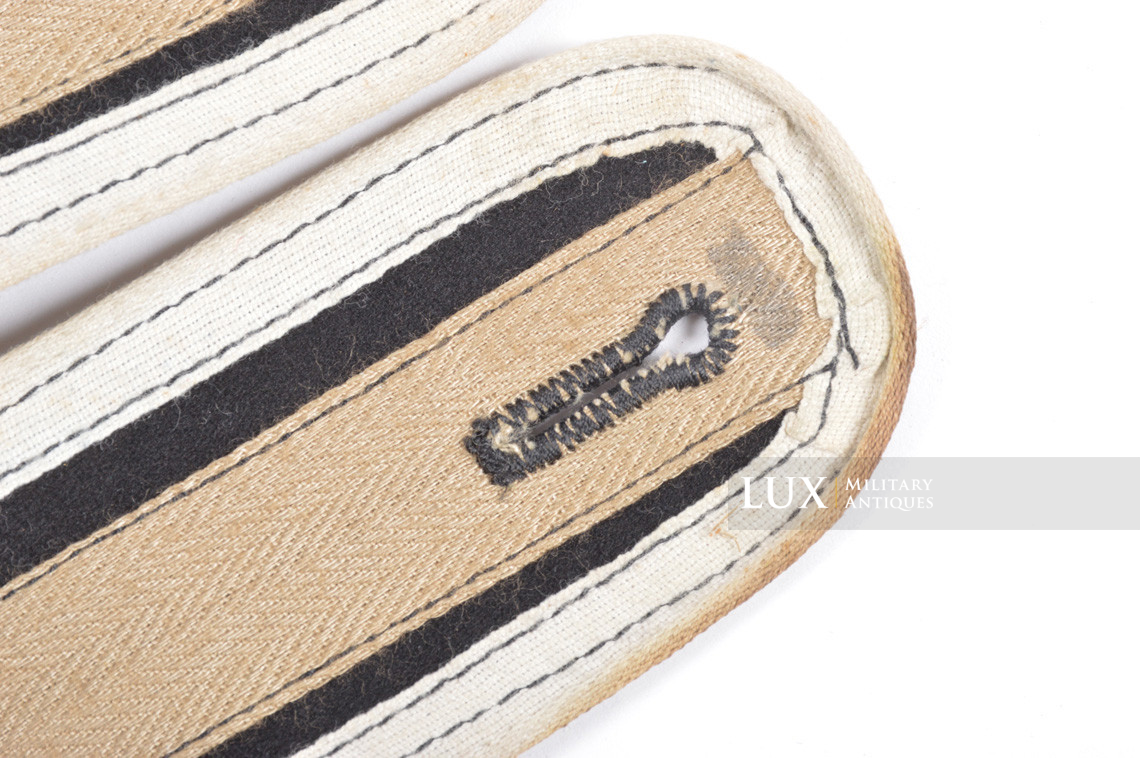 Late-war Waffen-SS EM infantry shoulder boards, « worn / combat used » - photo 14