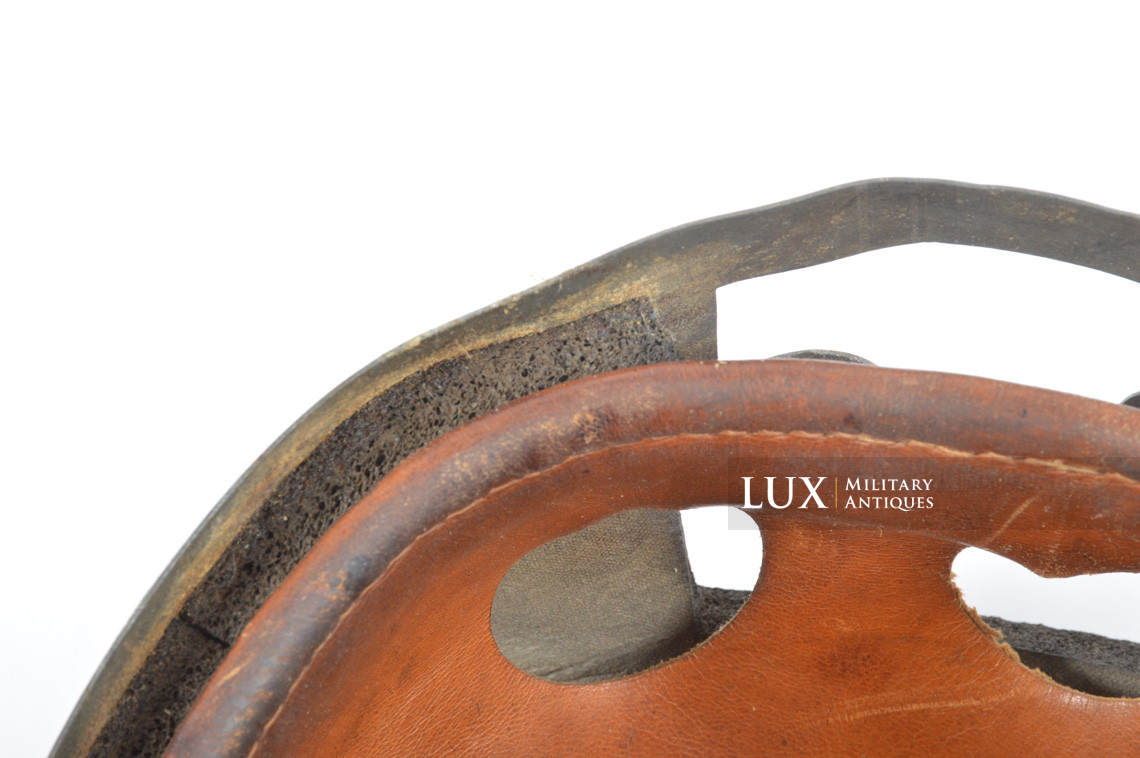 Late-war German M38 Fallschirmjäger/paratrooper helmet liner, « 68 » - photo 7