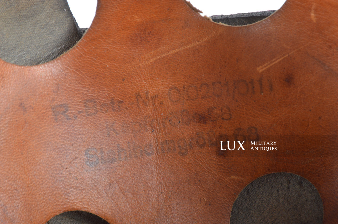 Late-war German M38 Fallschirmjäger/paratrooper helmet liner, « 68 » - photo 8