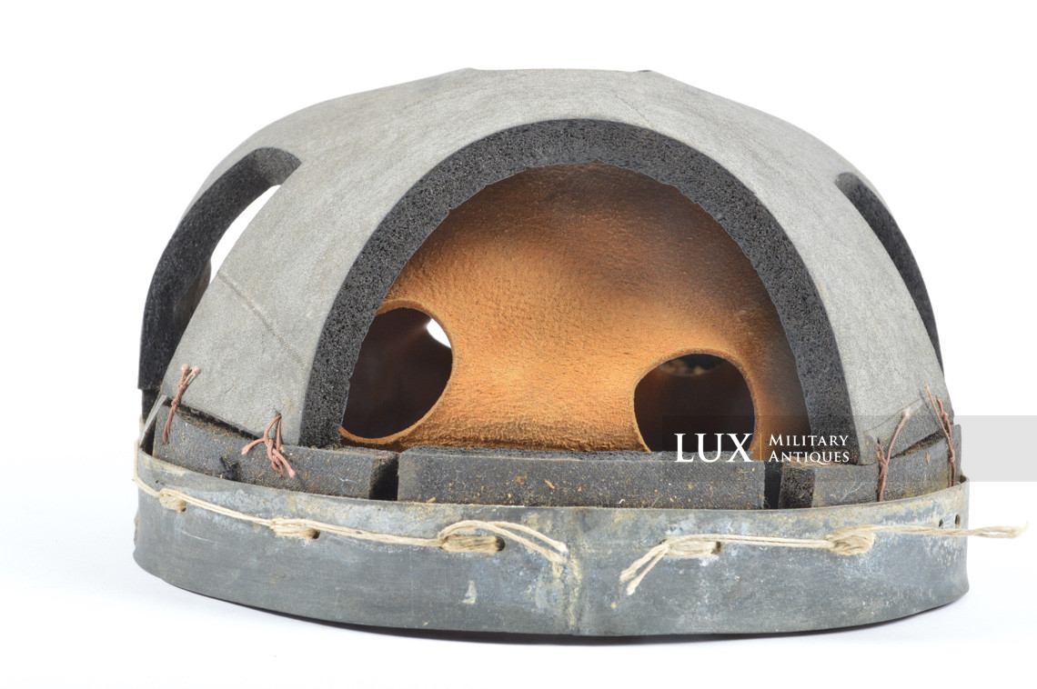 Late-war German M38 Fallschirmjäger/paratrooper helmet liner, « 68 » - photo 12