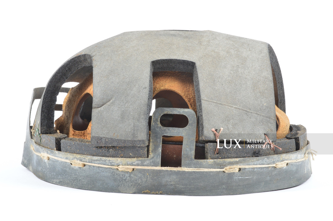 Late-war German M38 Fallschirmjäger/paratrooper helmet liner, « 68 » - photo 13